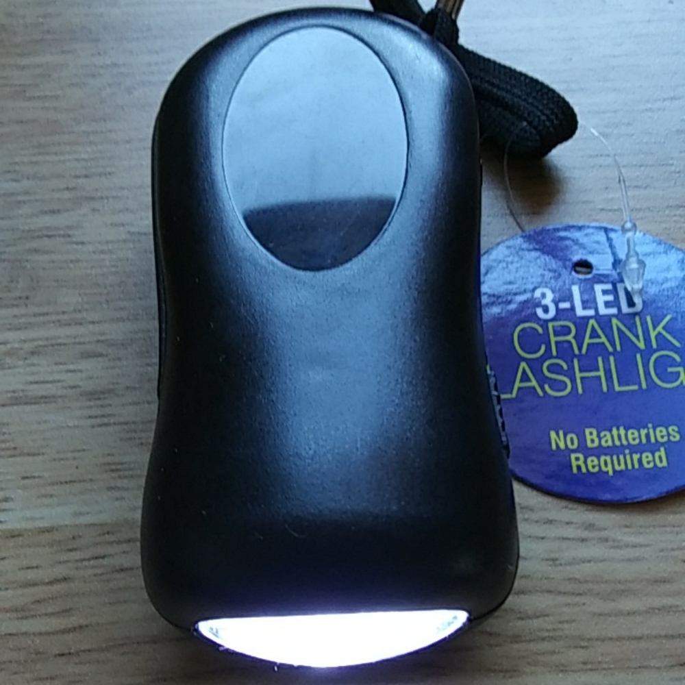 LED Crank FLASHLIGHT
